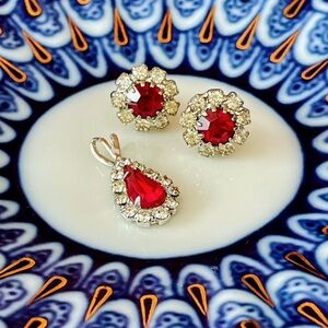 Vintage Costume Jewelry Earring & Pendant Set Ruby & Diamond Rhinestones